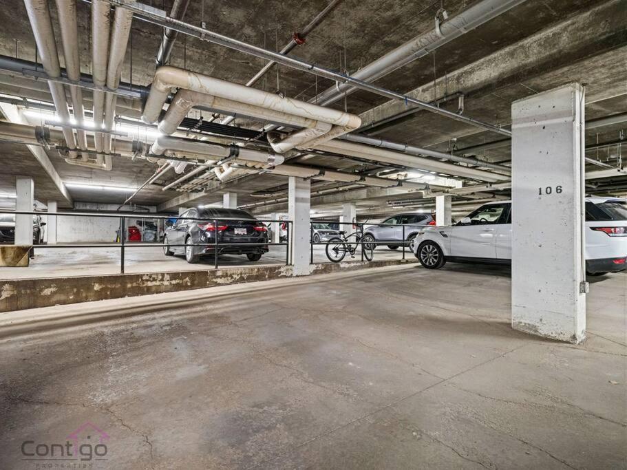 Urban Pop Loft, Near Ice District, Ug Parking Lejlighed Edmonton Eksteriør billede